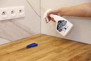 Bostik_Perfect_Seal_Kuchnia_Silikon_Neutralny_2 Uszczelniamy newralgiczne miejsca w kuchni – jak to zrobić?